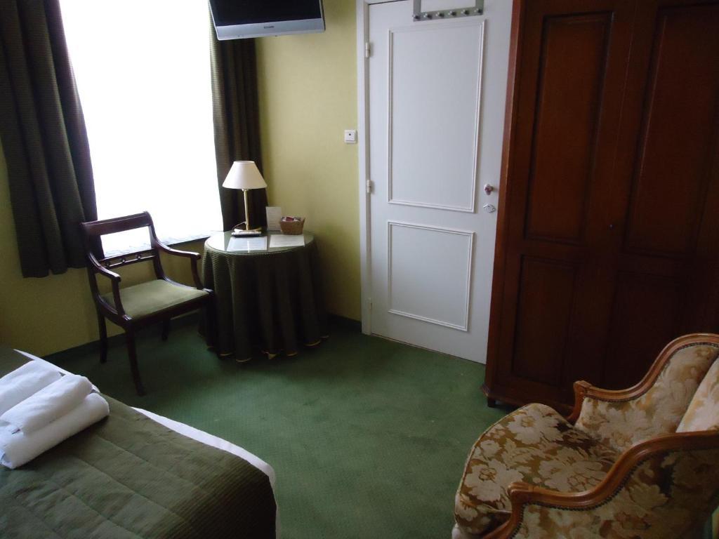 Hotel Groeninghe Брюж Стая снимка